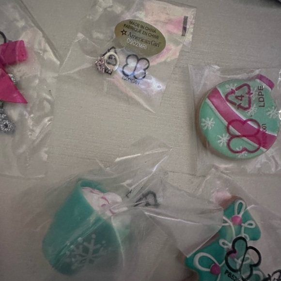 American Girl assorted accessories - Picture 7 of 8